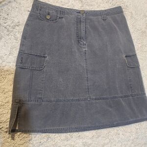 Woolrich Skirt. 100% Cotton, Grey Size 8. Pockets, side slits
